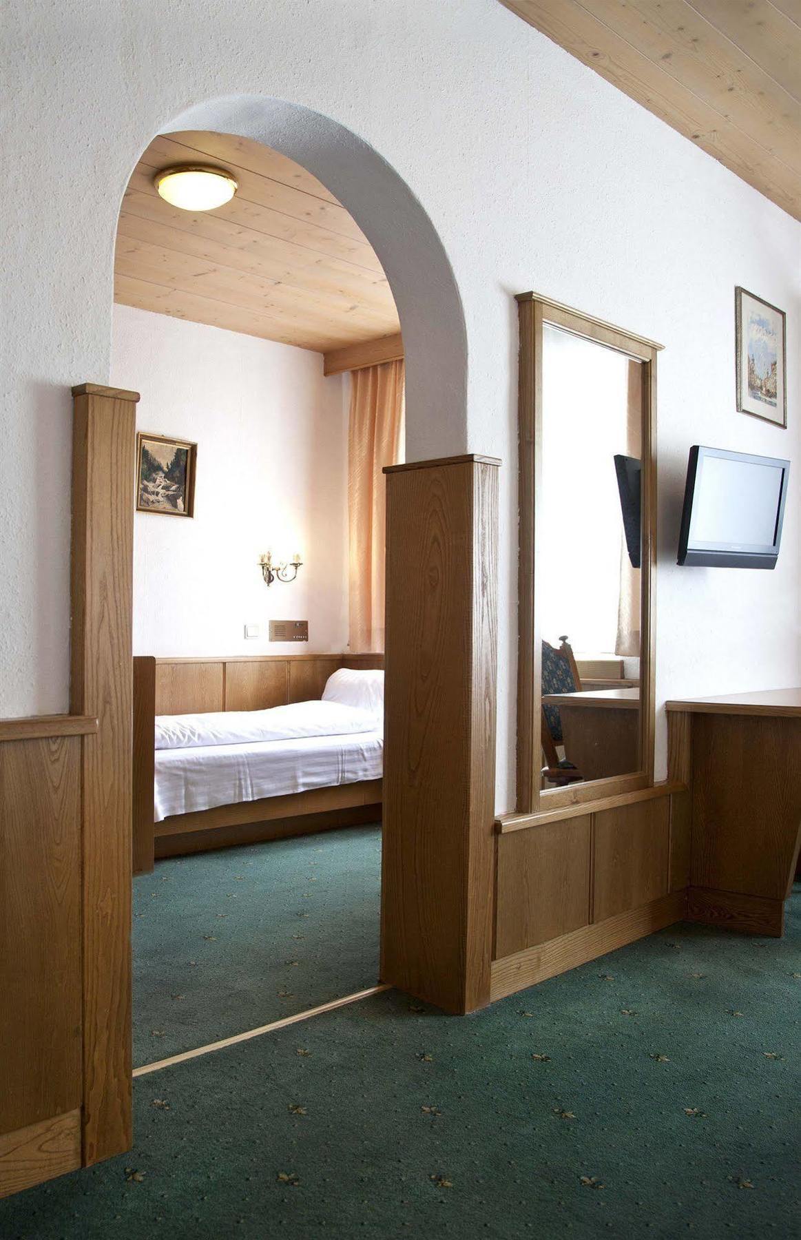 Hotel Altpradl Innsbruck Eksteriør billede